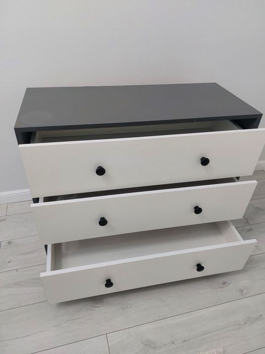 Шкафы и комод б/ в отличном состоянии