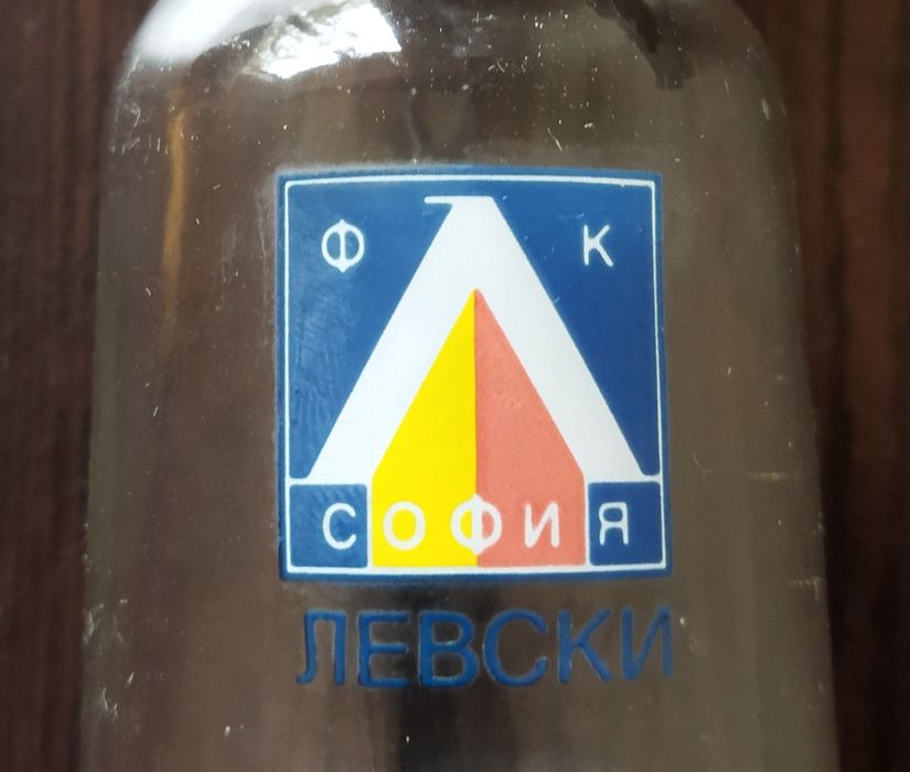 За фенове и запалени колекционери