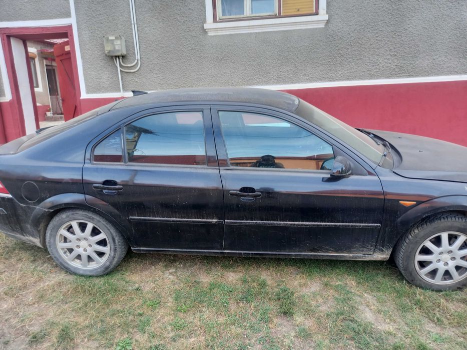 Ford mondeo mk3 hatchback 110cp
