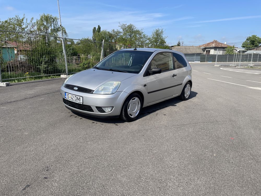 Ford fiesta benzina 1.4 80cp