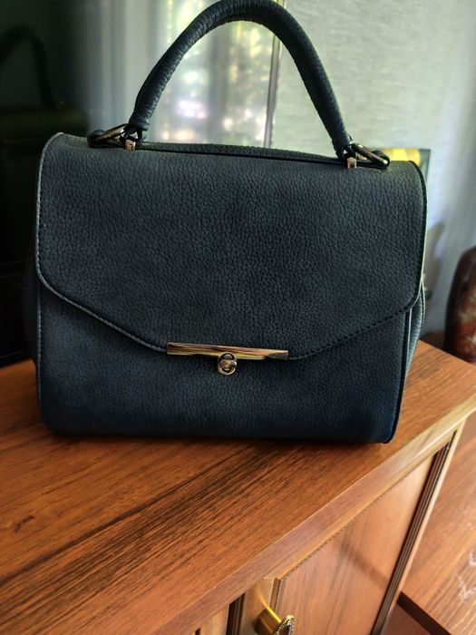 Женская сумка синего цвета