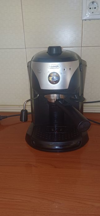 Aparat de cafea delonghi