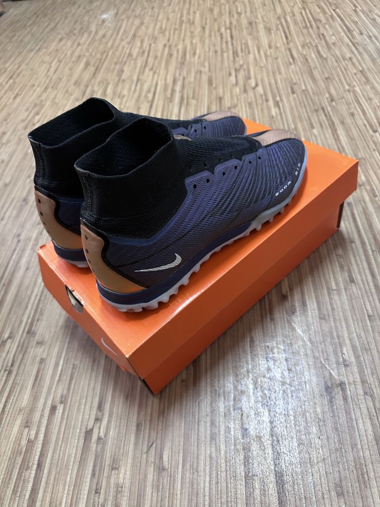 Футбольные сороконожки Nike Air Mercurial Superfly 9