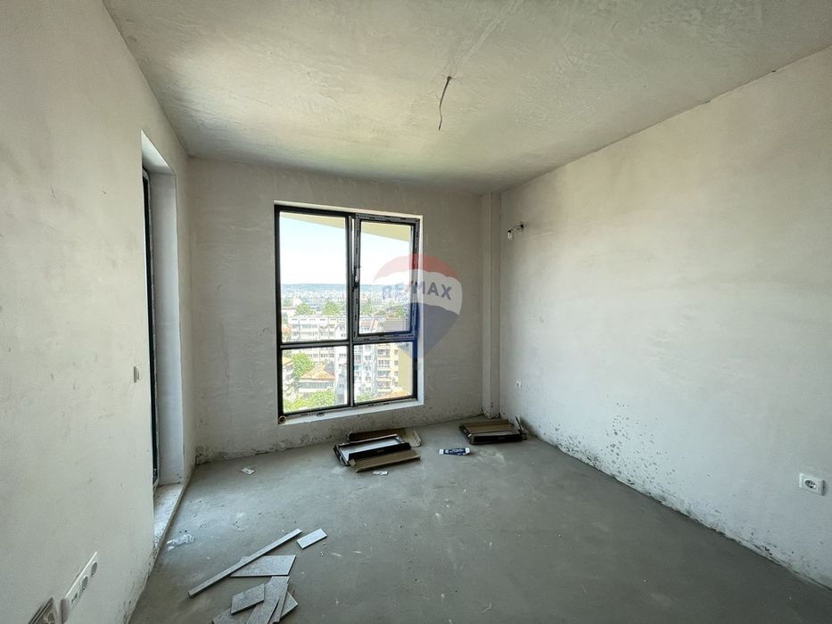 Продава се Тристаен апартамент в Варна, Аспарухово - 91 кв.м за 1429 €/кв.м - Снимка #2