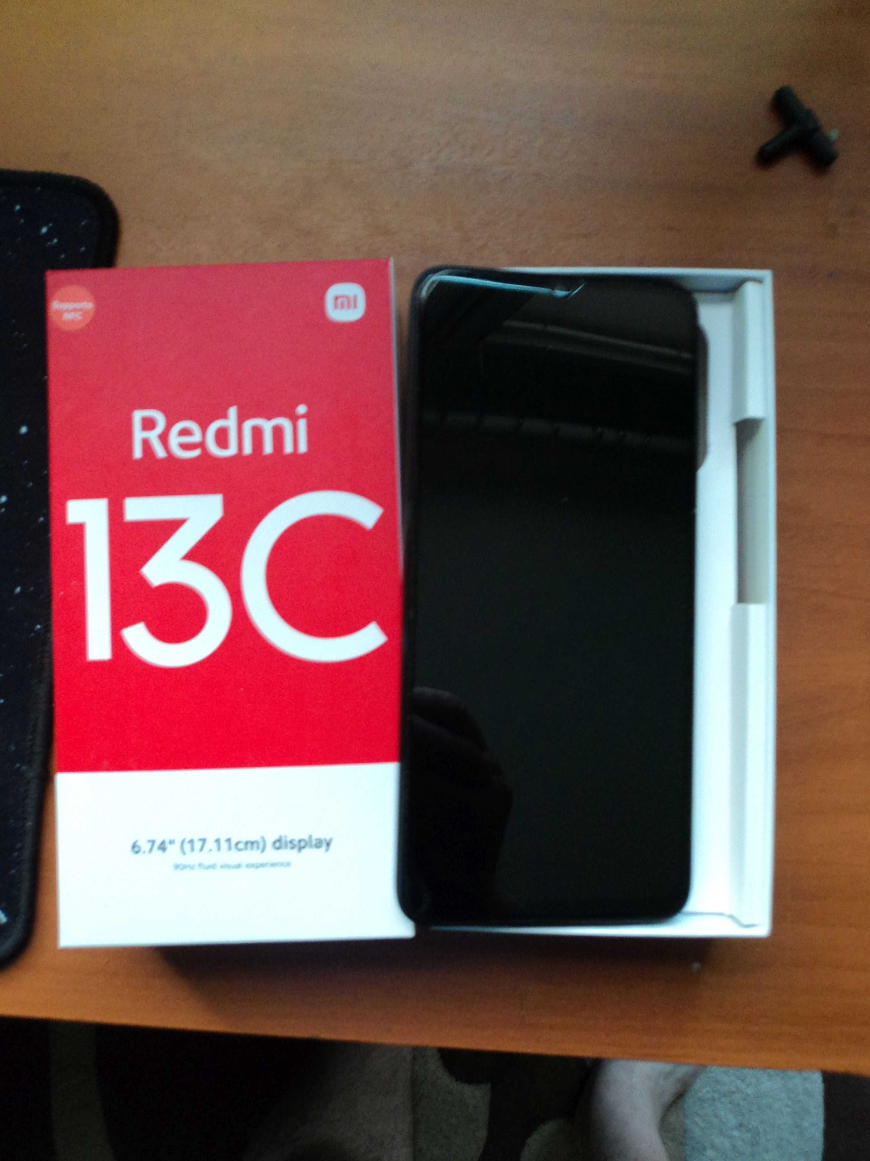 Продавам смартфон  - Xiaomi  Redmi 13C  в гаранция