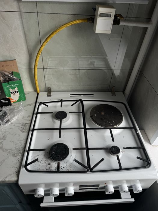 Продается плита! В отличном состоянии Hanza