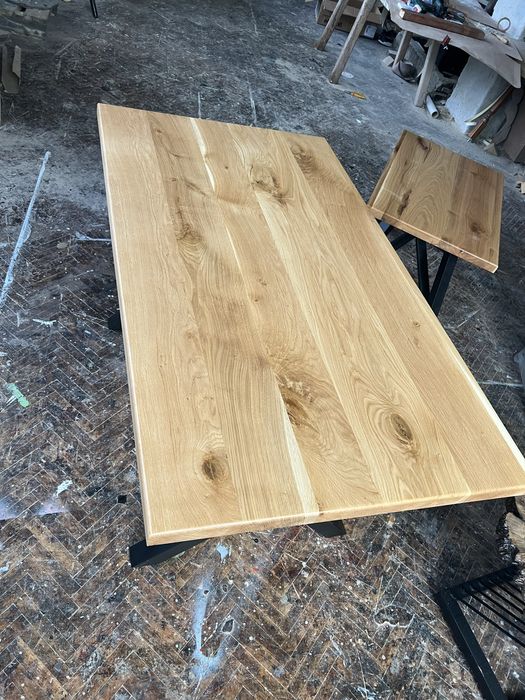 Налични Холна и трапезна маса от масив дъб с метални крака