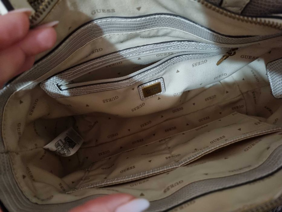 De vânzare geanta guess