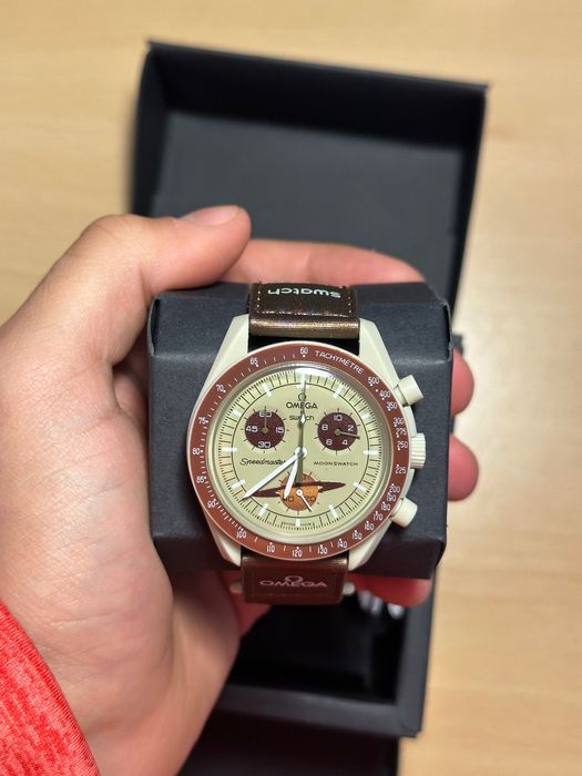 Omega x Swatch MoonSwatch Mission to Saturn + Factura