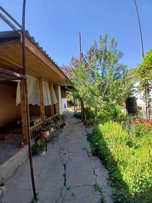 Uy sotiladi Kelishilinadi