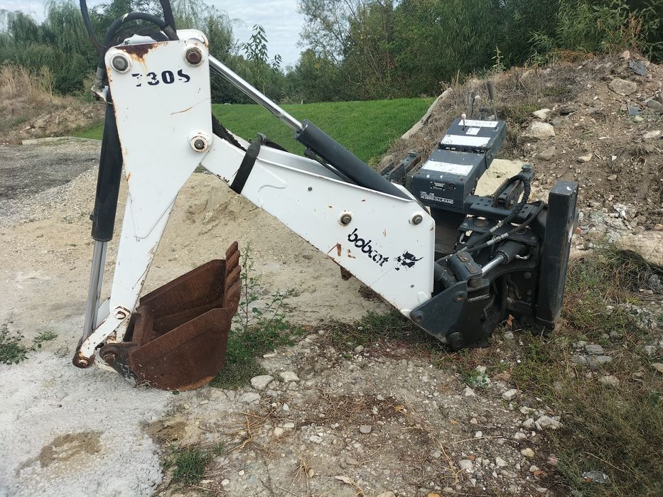 Brat excavat bobcat ,brat săpat mini incarcator
