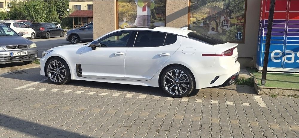 Kia stinger 2019