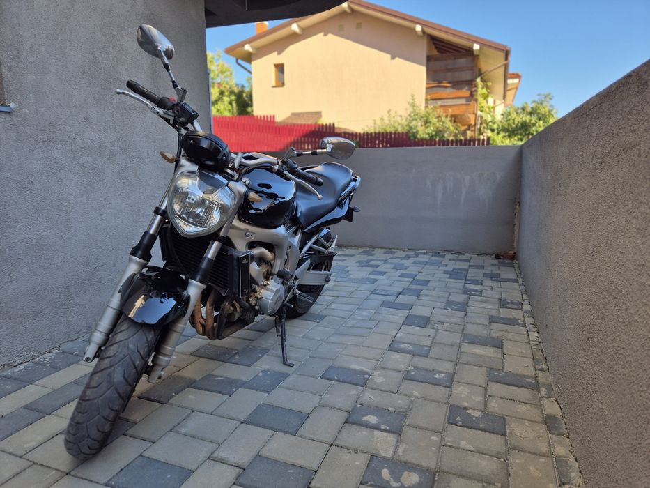 Yamaha FZ6-N Fazer