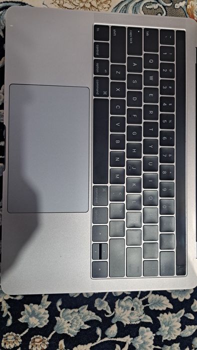 Macbook Pro 13 8/1tb Intel Core i5, 2016
