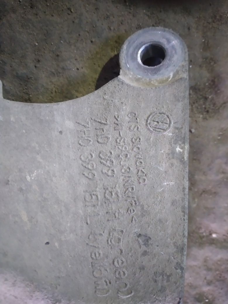 Подушка кпп.vw т5
