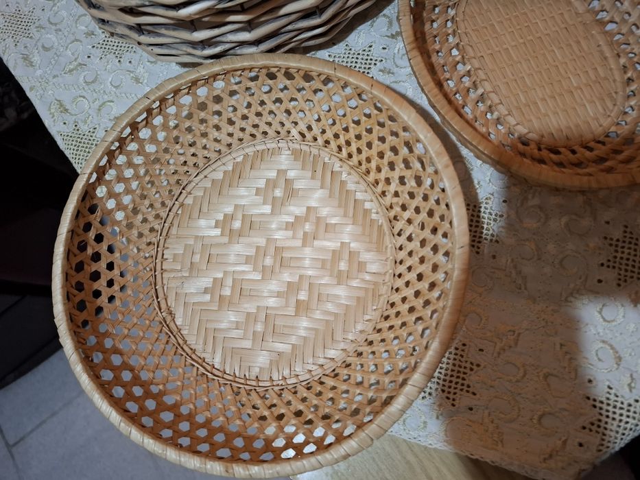 Четири броя  панери