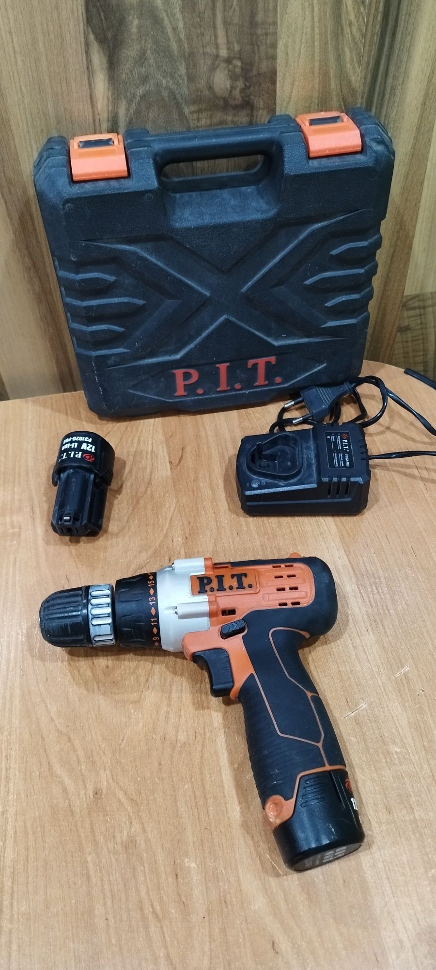 Продам шуруповёрт pit