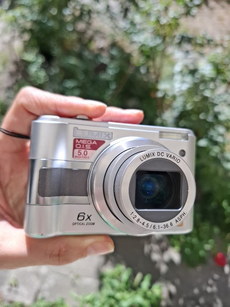 Компактен дигитален фотоапарат PANASONIC LUMIX LZ3