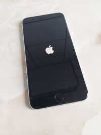 Vând iPhone 8 Plus (8+) White / Alb de 64Gb Neverlocked //poze reale