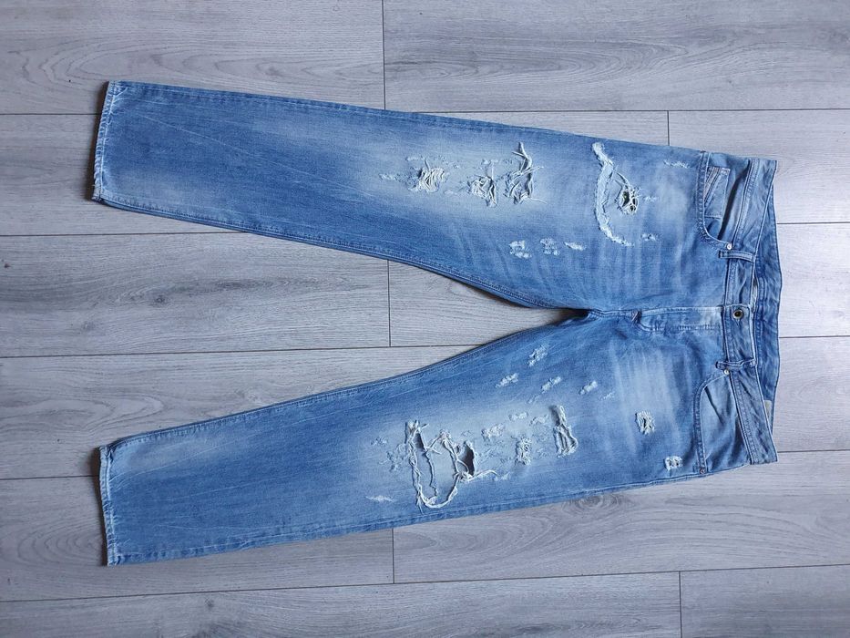 Blugi DIESEL "Buster" Slim-Tapered - Marime W38 L32 (Talie 103 cm)