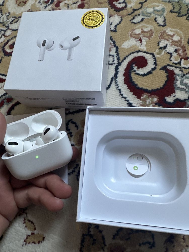 AirPods Pro новый