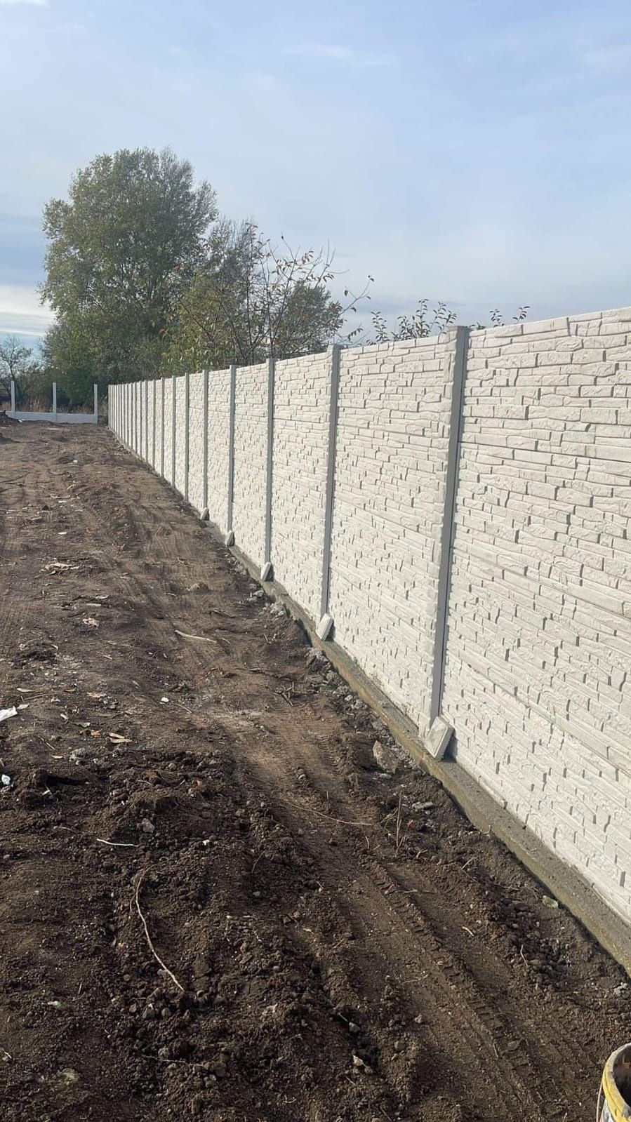 Gard din placi de beton