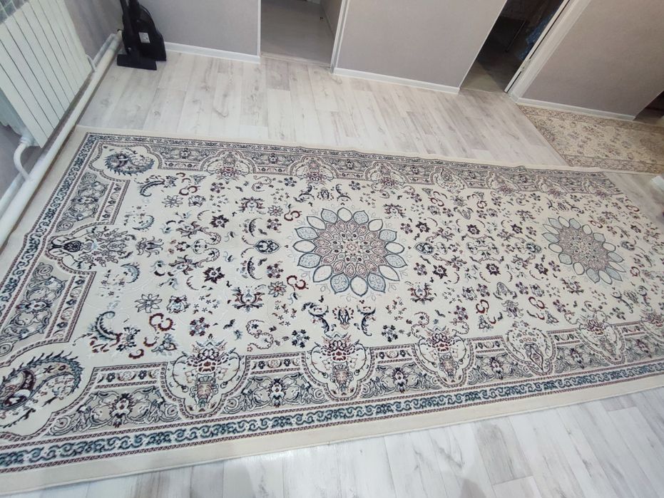 Продам ковер 2 на 5