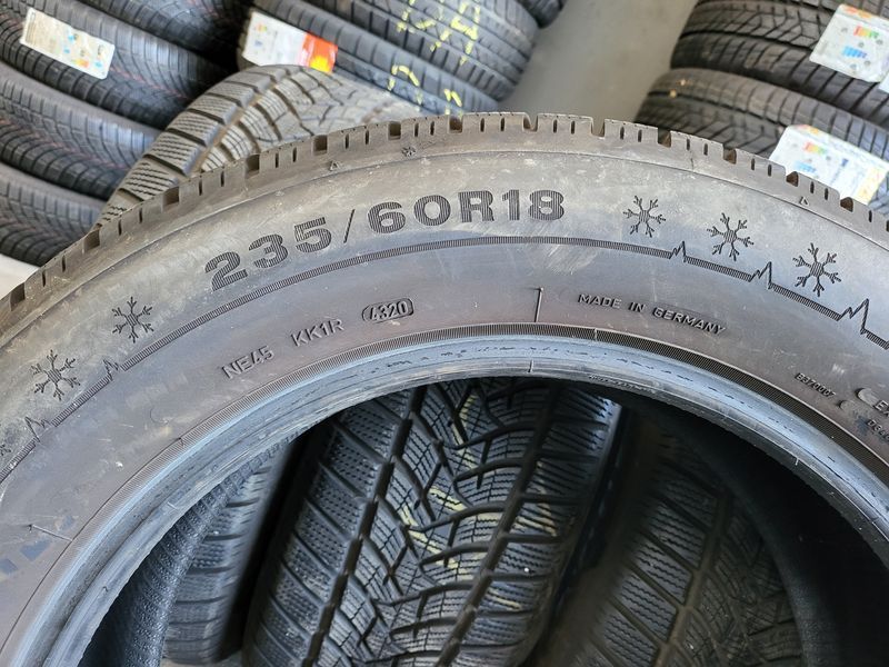 235/60/18 DUNLOP 4бр