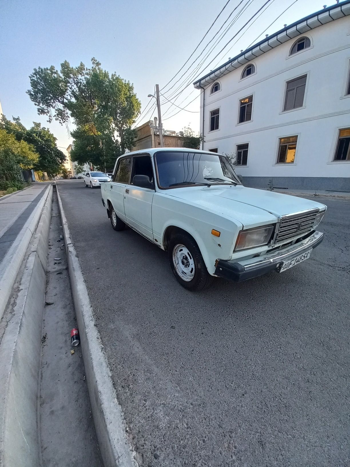 Vaz 2107 sotiladi