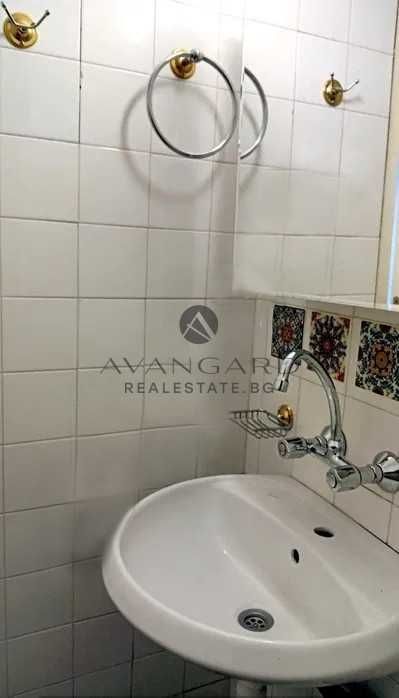 Продава се Двустаен апартамент в Пловдив, Център - 56 кв.м за 1581 €/кв.м - Снимка #6