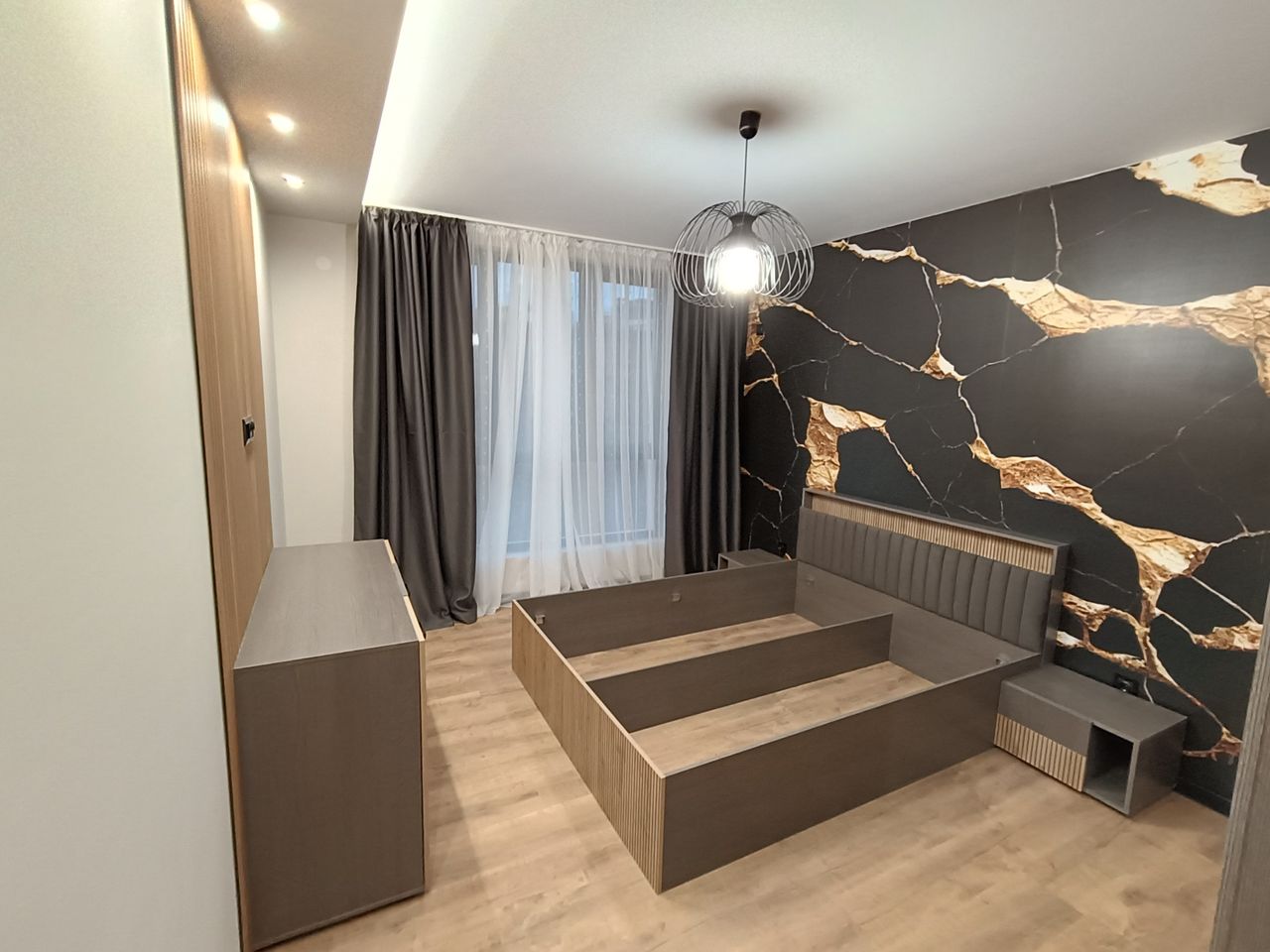 Продава се Двустаен апартамент в Благоевград, Освобождение - 63 кв.м за 1469 €/кв.м - Снимка #15