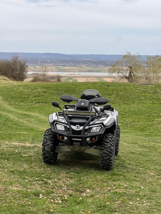 Atv can am outlander