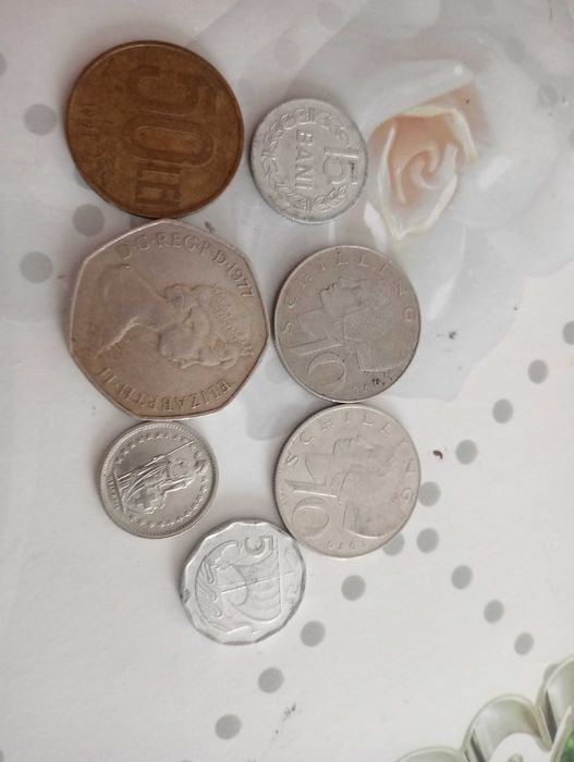 Monede vechi de vanzare