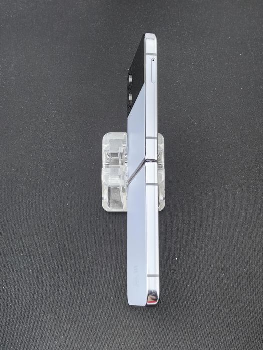 Samsung Galaxy Z Flip4 5G 128 GB-rya343