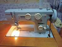Швейная машинка Подольск-142 в отличном состоянии, пользовались мало