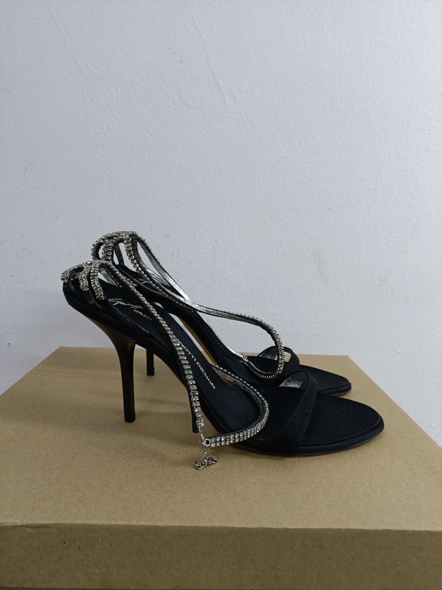 Giuseppe Zanotti номер 40 код 67A