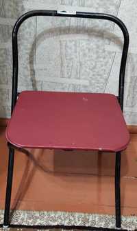 Раскладной железный стул
