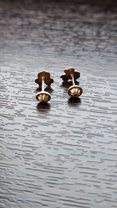 Cercei bebelus din aur