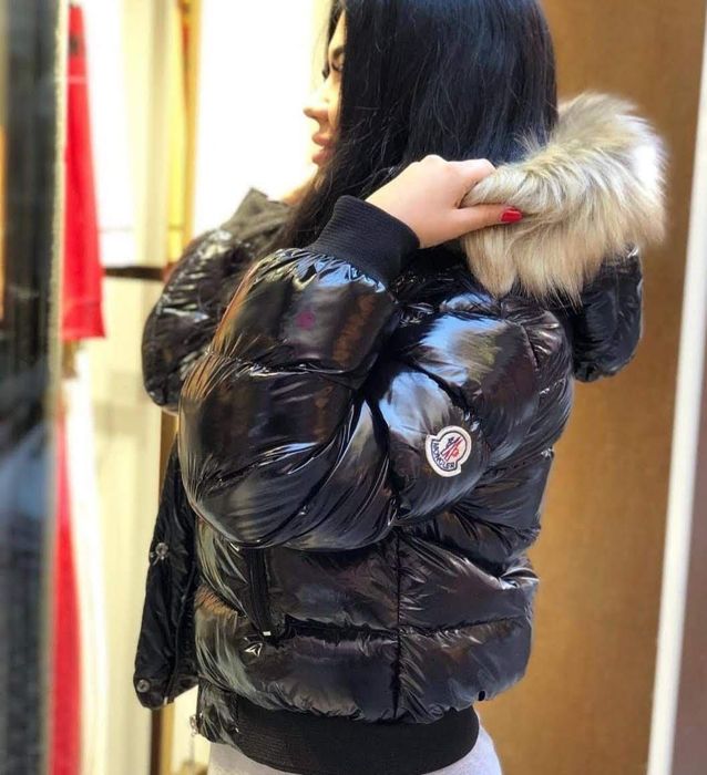 De vanzare Geaca Moncler