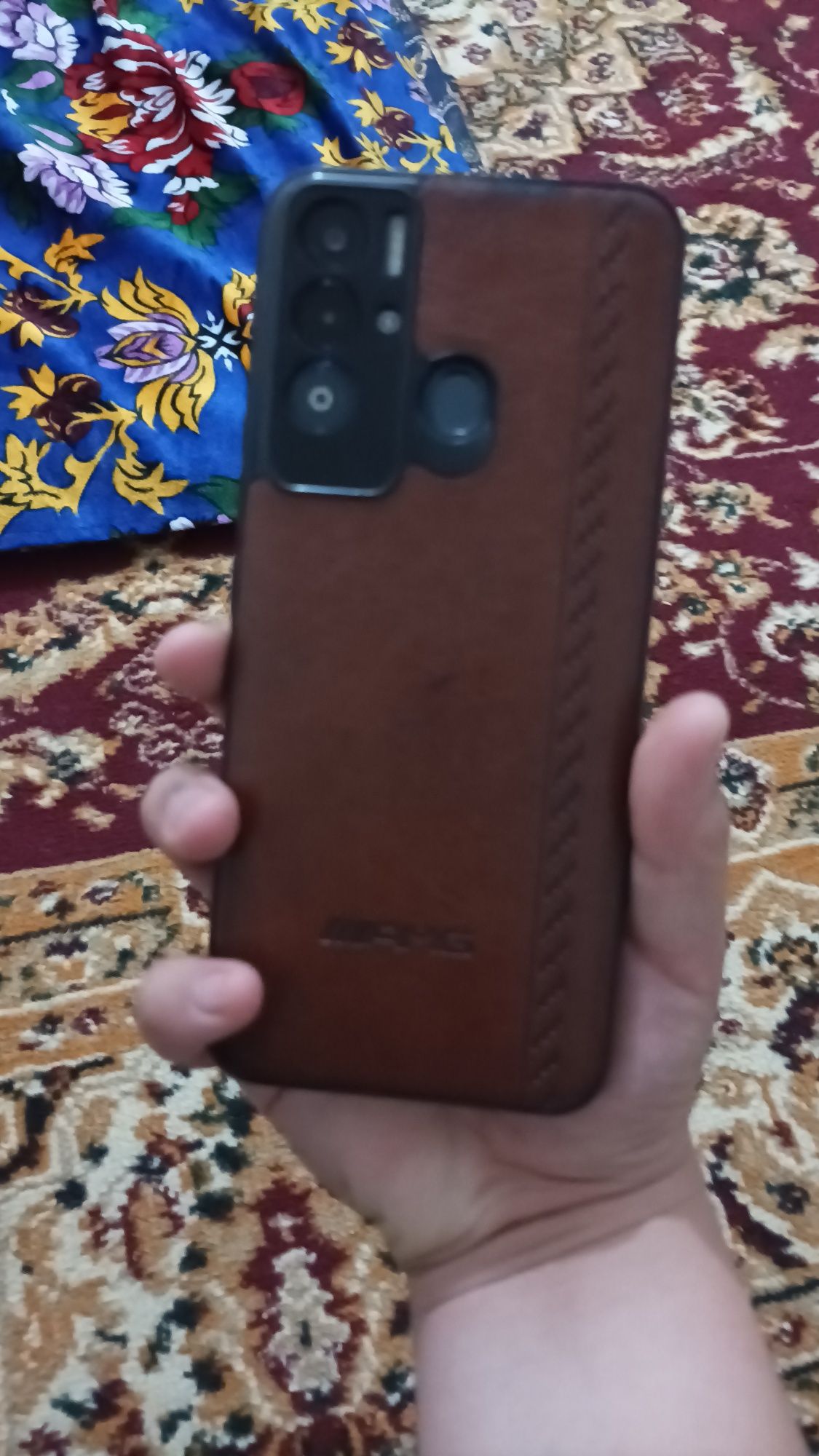 Tecno pova  2   64ga 4 xotira