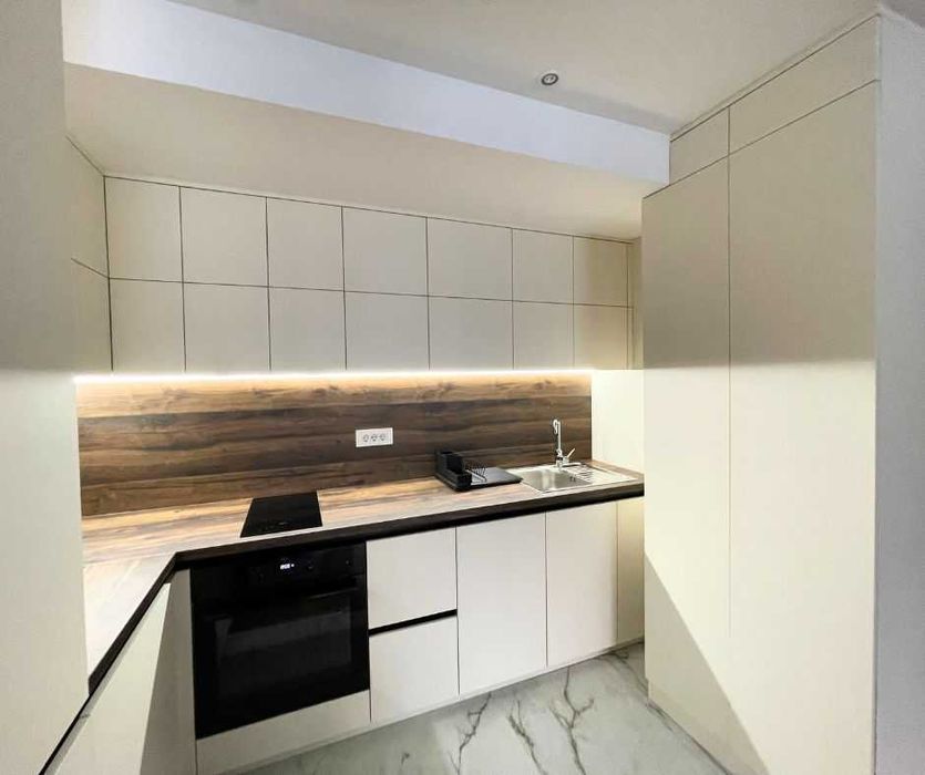 Дава се под наем Двустаен апартамент в София, Център - 60 кв.м за 943.5 € - Снимка #5