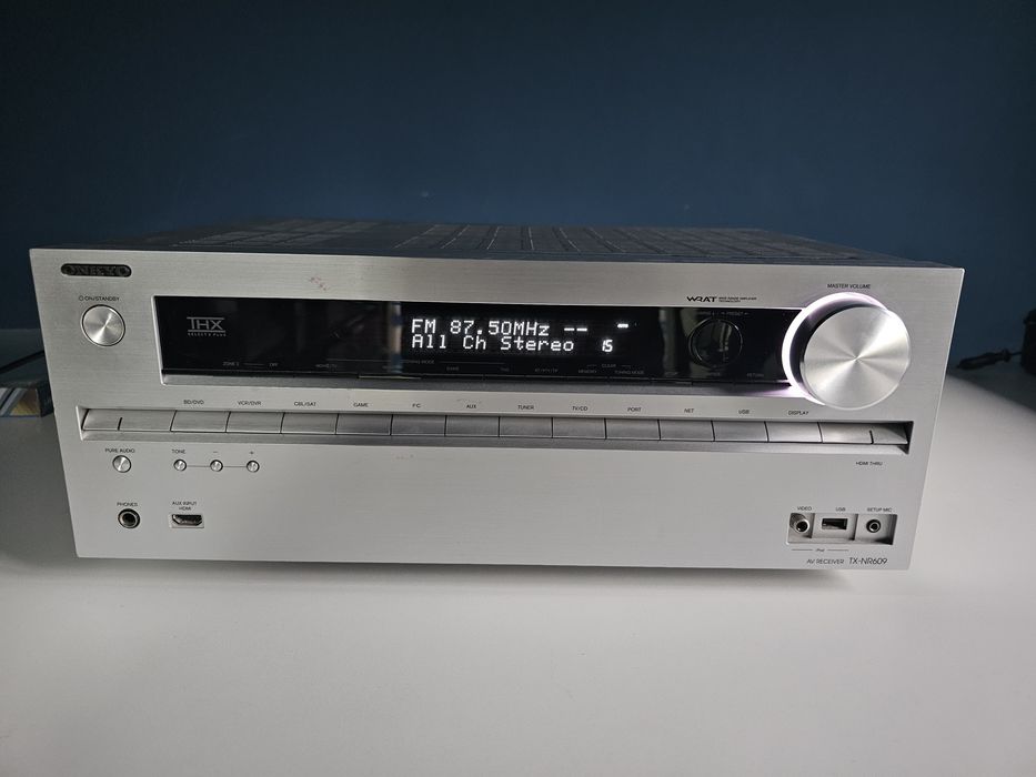 Amplificator onkyo tx-nr609 cu telecomanda defect