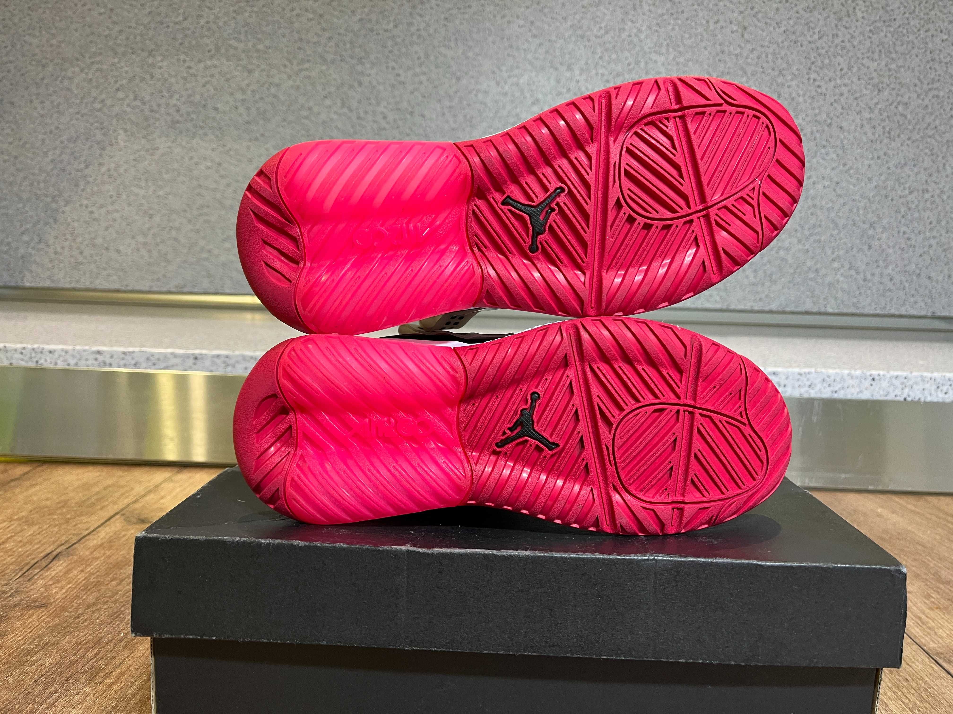 ОРИГИНАЛНИ *** Nike Air Jordan MA2 / Very Berry