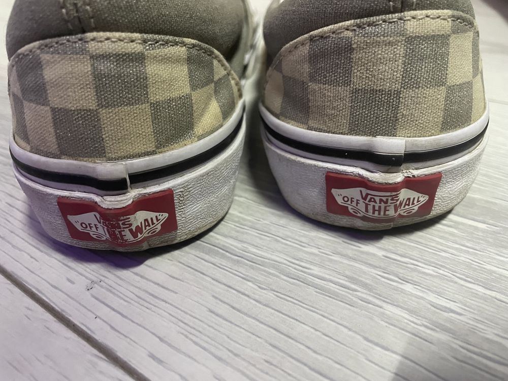 Vans slip-on ca noi