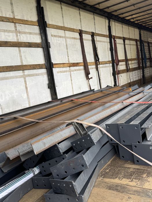 Vindem si confectionam hale metalice