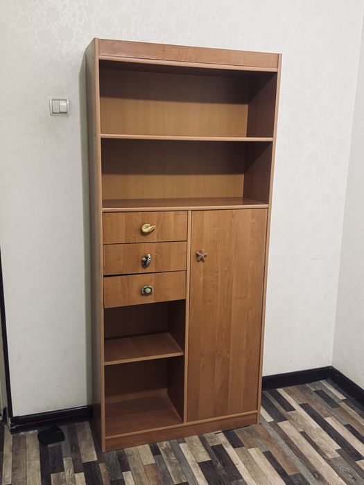 Шкаф с полками ,б/у сост хорошое