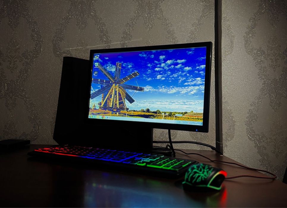 Компьютер состояние четко но нету клавиатура