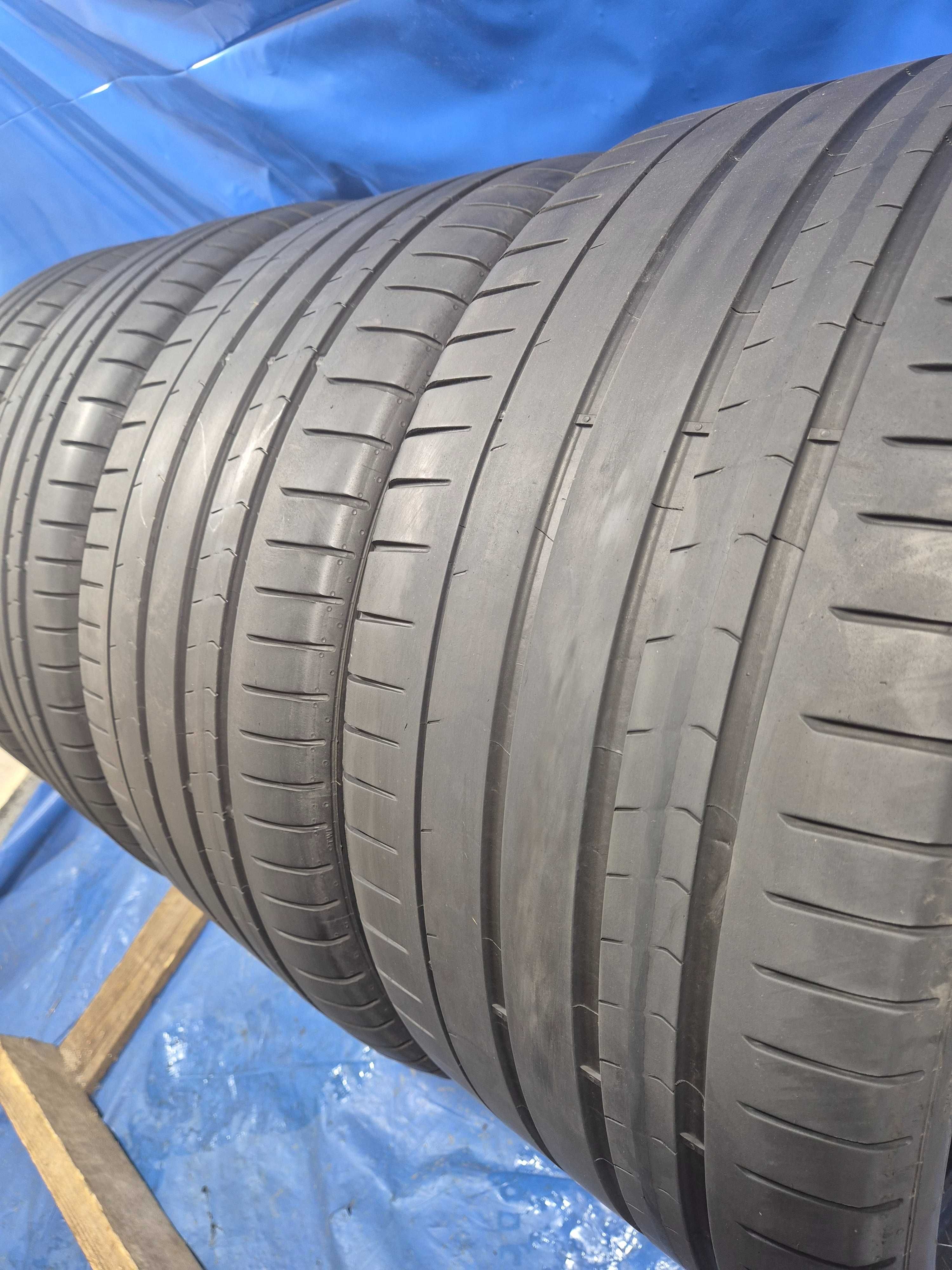 275/30/20-245/35/20 Pirelli