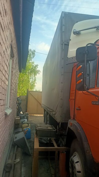 Будка от камаза.