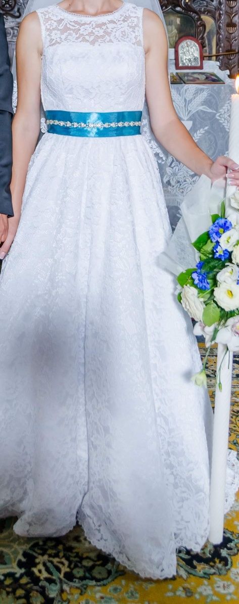 Vând rochie mireasa